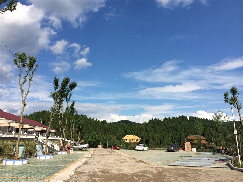 停车场.JPG